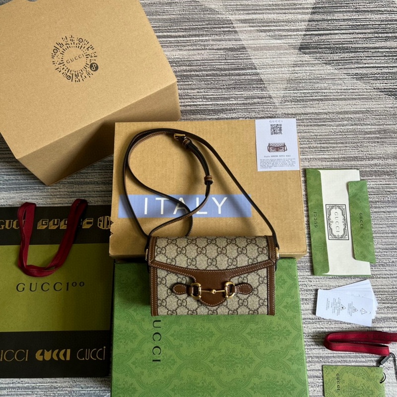 Gucci Handbags 147